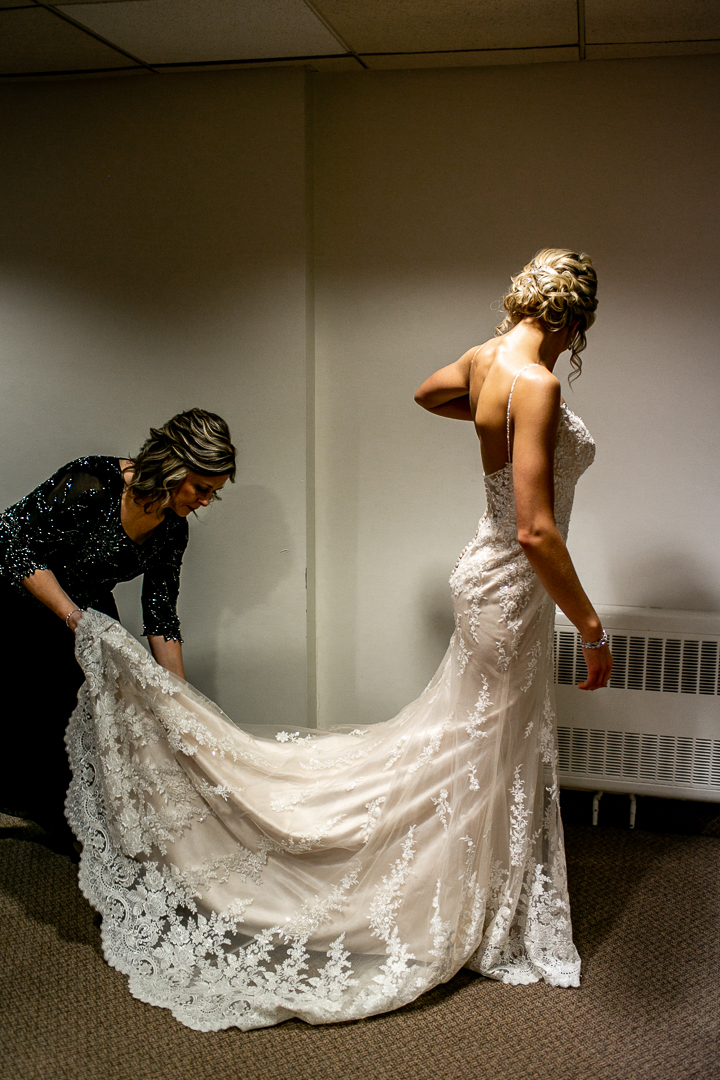 Jordan + Kaylee | Minnesota Winter Wedding - lephotodesign.com