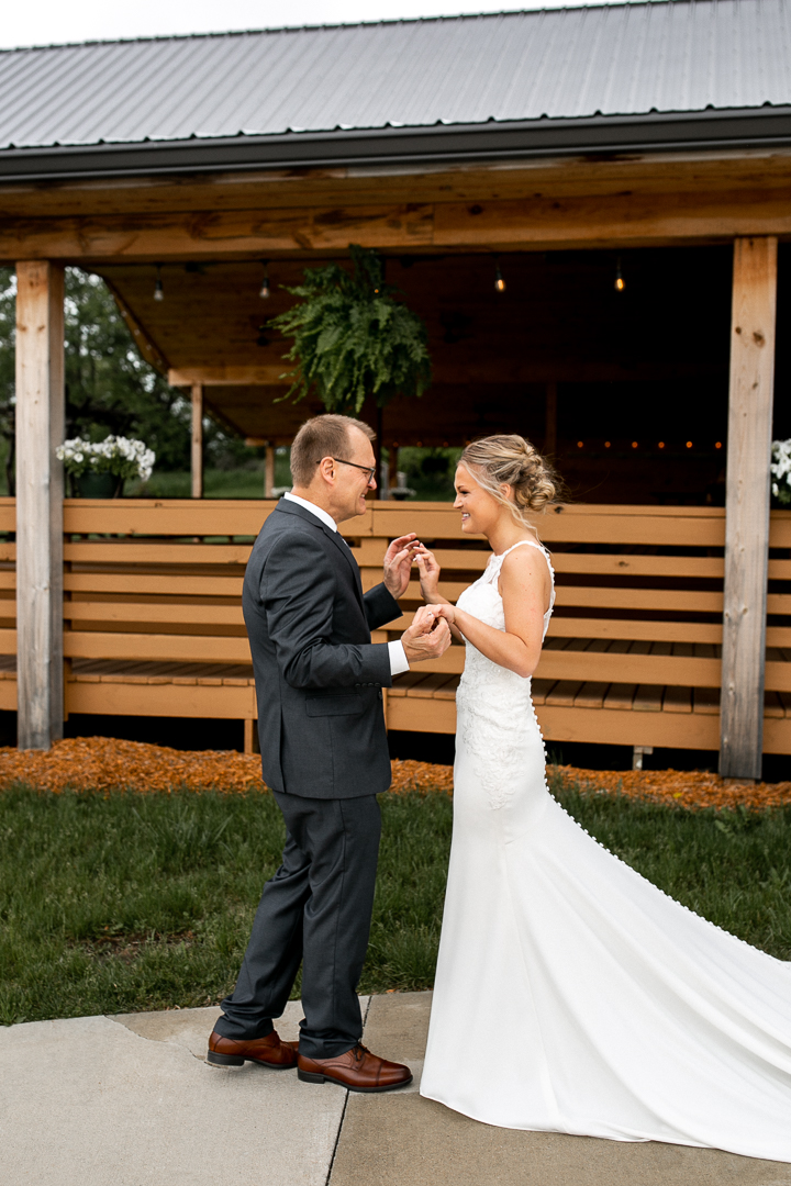 Sunset Ridge Barn Wedding | Jacob + Lauren - lephotodesign.com